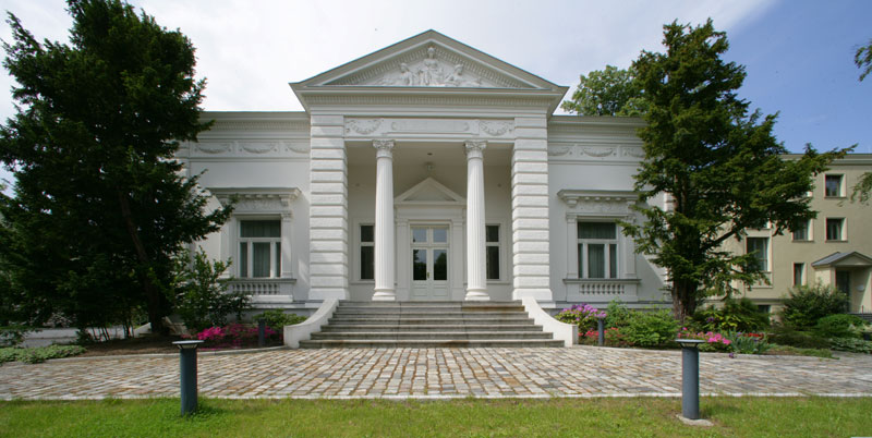 中国驻德国大使馆经济商务处​