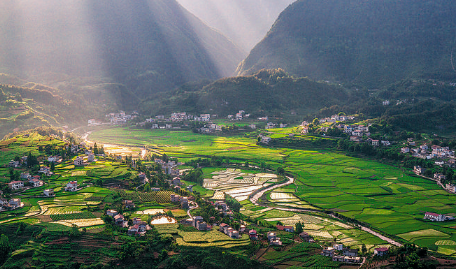 恩施市白杨坪镇人民政府