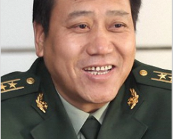 张根恒(曾任新疆维吾尔自治区公安边防总队总队长、党委书记)