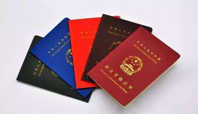 “智·无界”智能机器人正式上岗 代理记账将迎来新变革