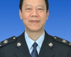 刘心平