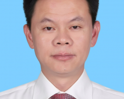 何伟雄(肇庆市发改局党组书记、局长)